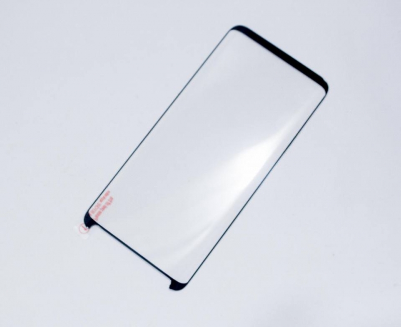 Miếng Dán Kính Cường Lực Full 5D Samsung S9 Hiệu Glass có khả năng chống dầu, hạn chế bám vân tay cảm giác lướt cũng nhẹ nhàng,chịu lực tốt.